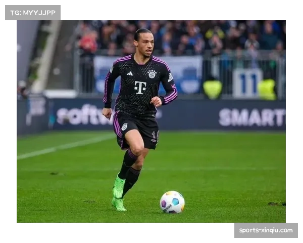 德国队新主帅现场观战联赛 深入考察球员状态