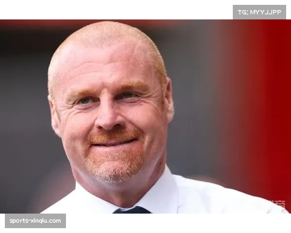 戴奇下课公告发布三小时，诺丁汉森林训练基地灯火通明